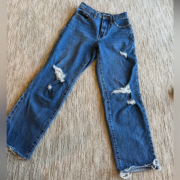 Universal Thread Mom Jeans - Picture 2 of 2